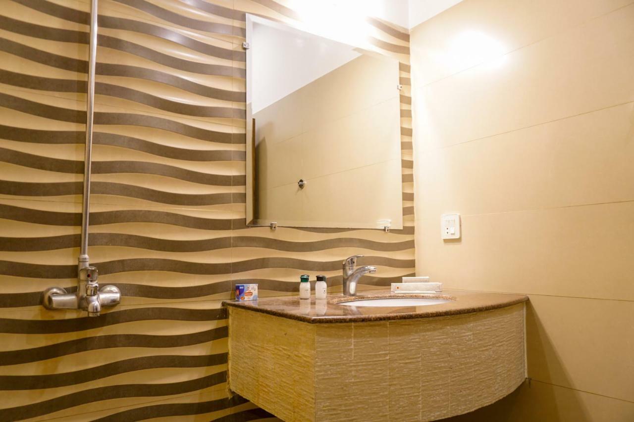 City View Hotel & Restaurant Lahore Esterno foto